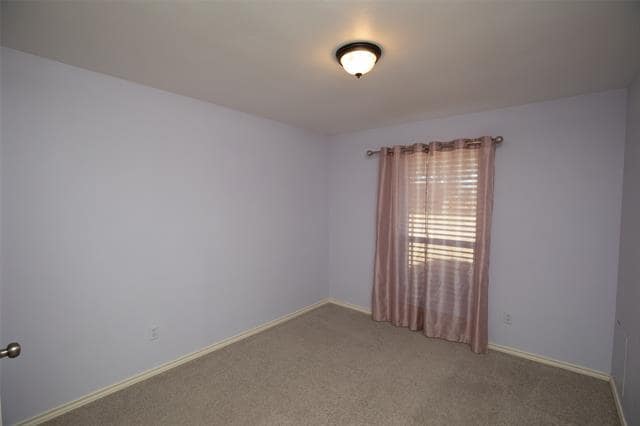 Building Photo - 705 Greenway Dr