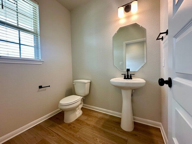 Building Photo - 149 Gullivers Dr