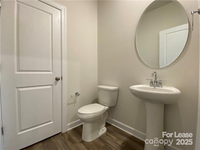 Building Photo - 2511 Arbor Loop Dr