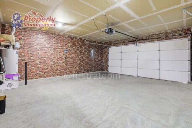 Building Photo - 12794 Conner St