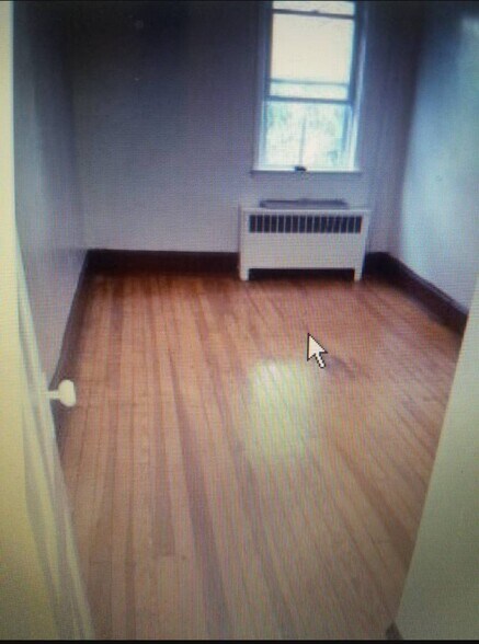 Building Photo - 256 Bowers St