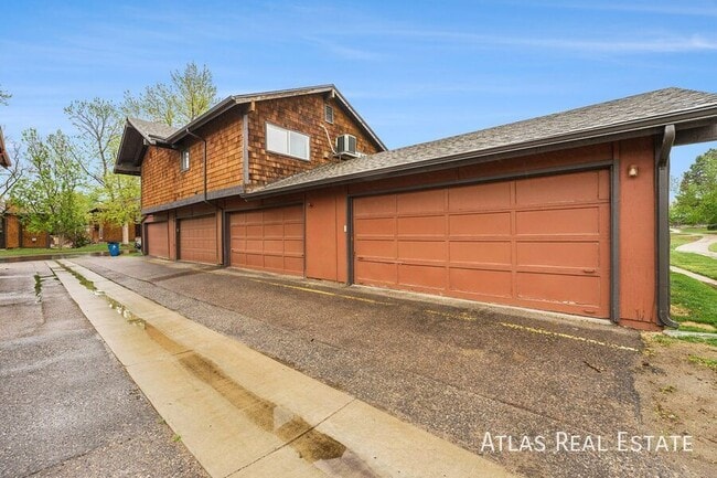 Building Photo - 1273 S Crystal Way