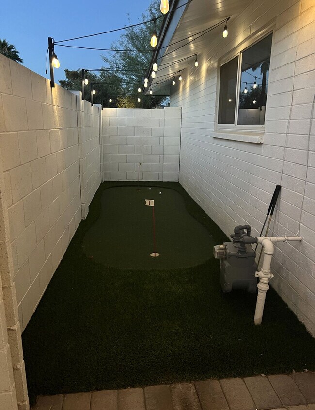 Building Photo - 8259 E Mulberry Ln