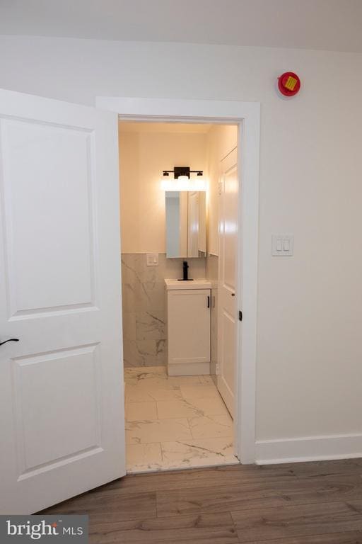 Building Photo - 2201 Strahle St