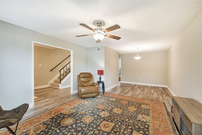 Building Photo - 1352 Country Pl Dr