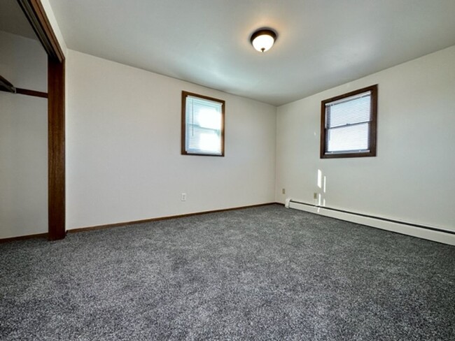 Building Photo - 2082-2084 Terry Ln