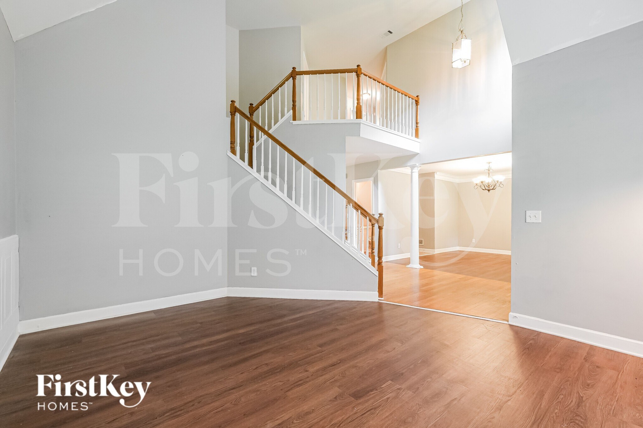 Building Photo - 1520 Maplewood Ct