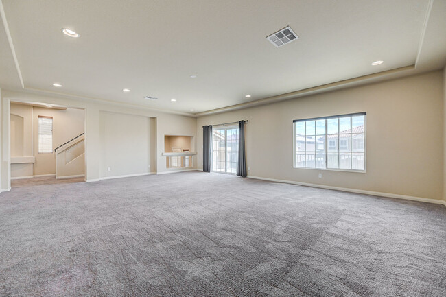 Building Photo - 706 Eros Ct