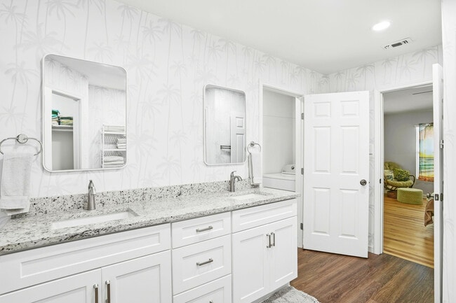 Building Photo - 11719 Spring Song Dr