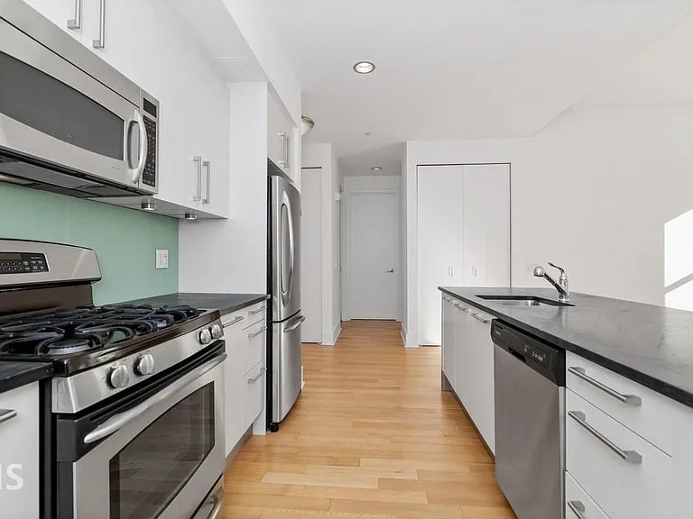 Building Photo - 4 Beacon Way