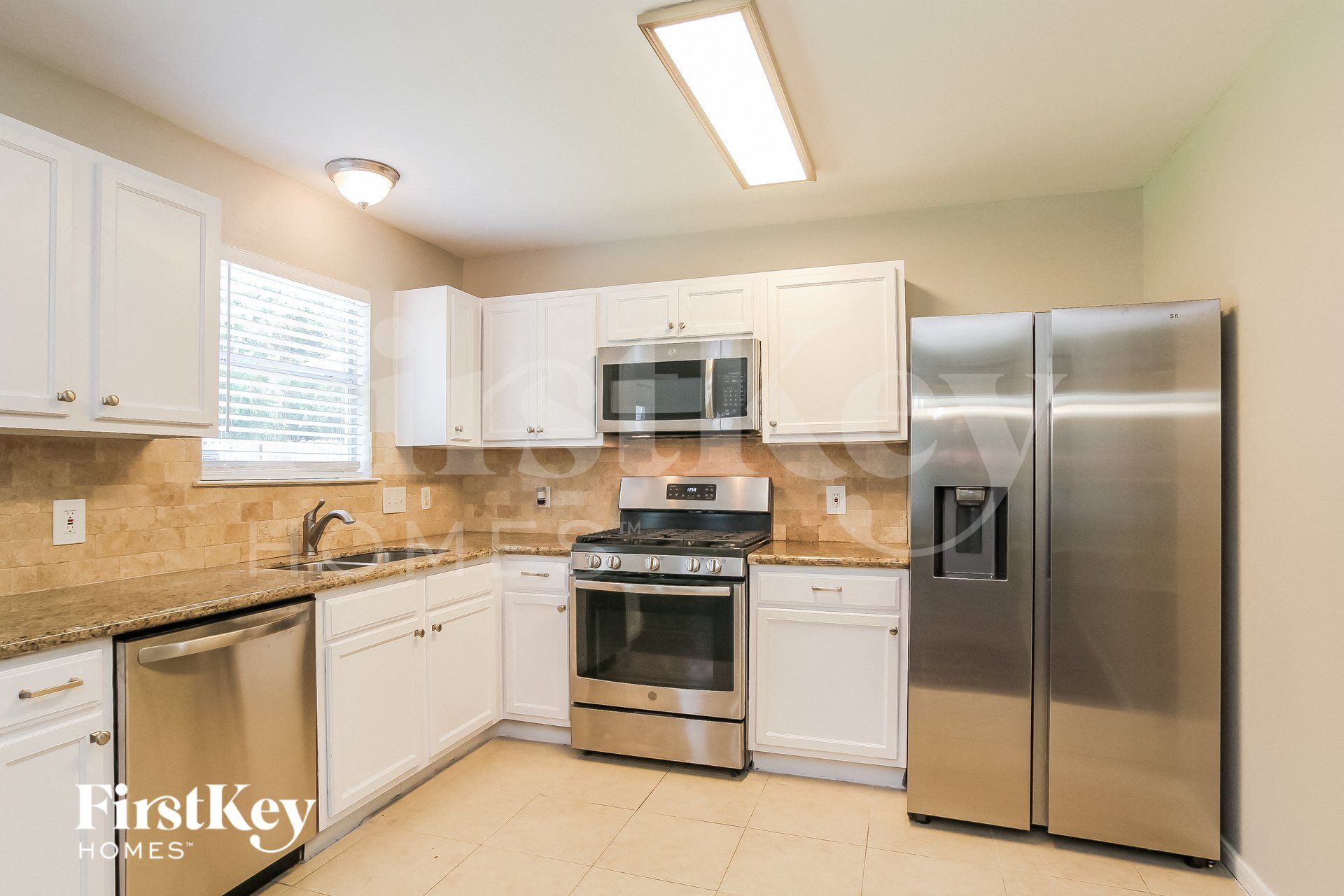 Building Photo - 1910 Emerald Pathway Dr