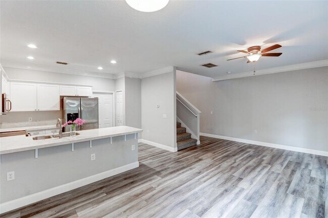 Building Photo - 16305 Fairford Palms Ct