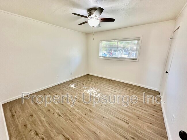 Building Photo - 1516 Yale Ct