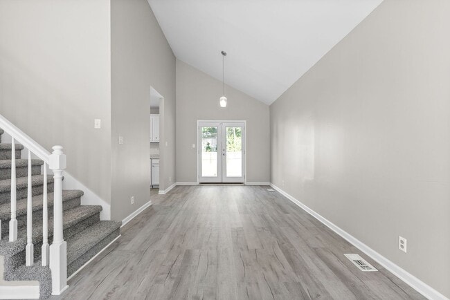 Building Photo - 3792 McAllister Dr
