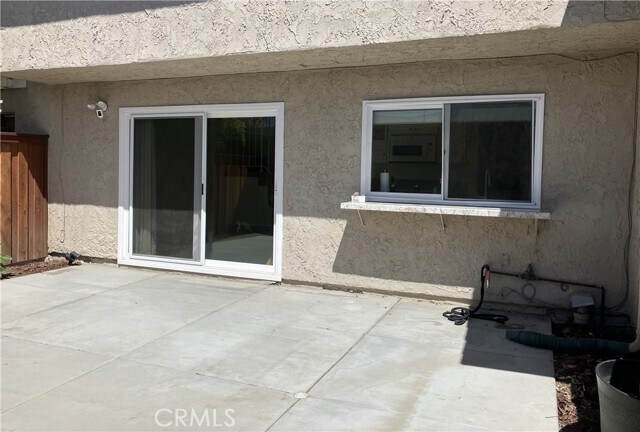 Building Photo - 5135 Hampton Ct