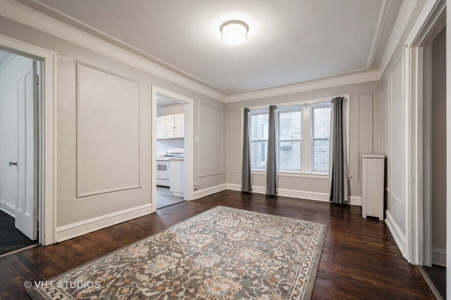 Dining, Living 2 - 6335 N Claremont Ave