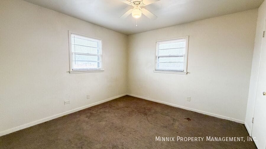 Building Photo - 2113 S Loop 289