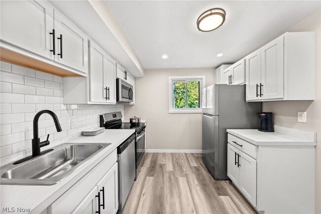 Building Photo - 1673 Southbend Dr