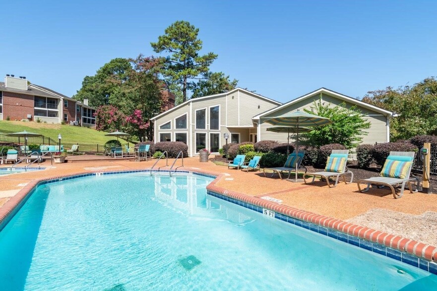 Primary Photo - The Waterford Apartment Homes