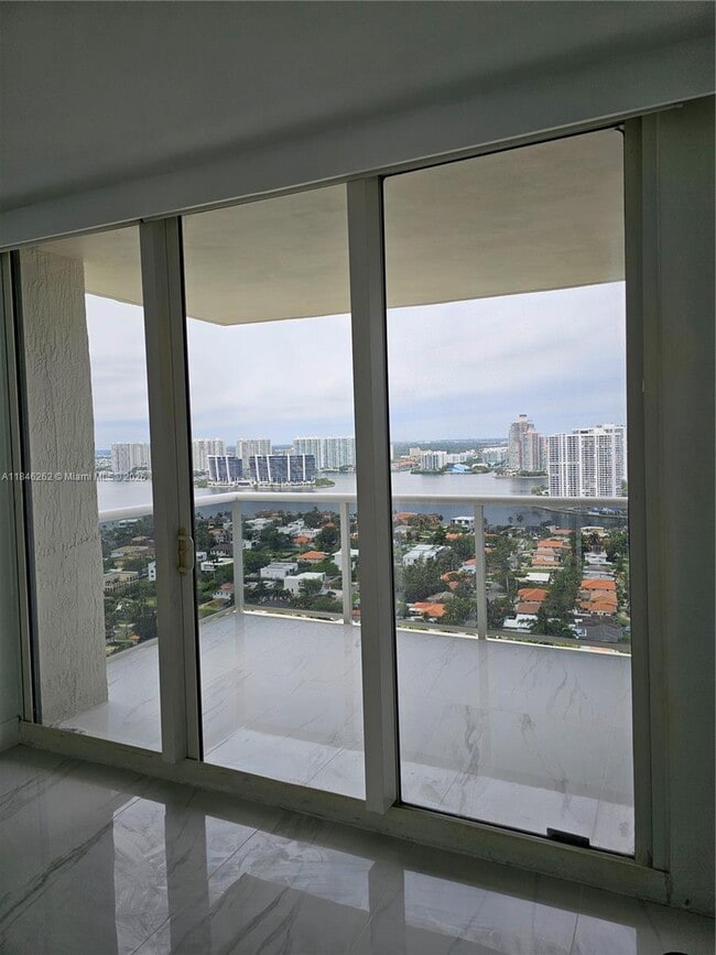 Building Photo - 19111 Collins Ave