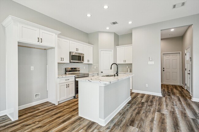 Building Photo - 4211 Faulkner St