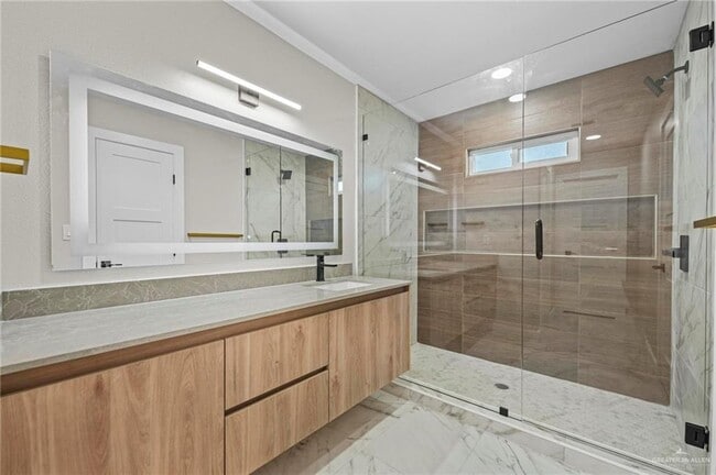 Building Photo - 24 Corales St