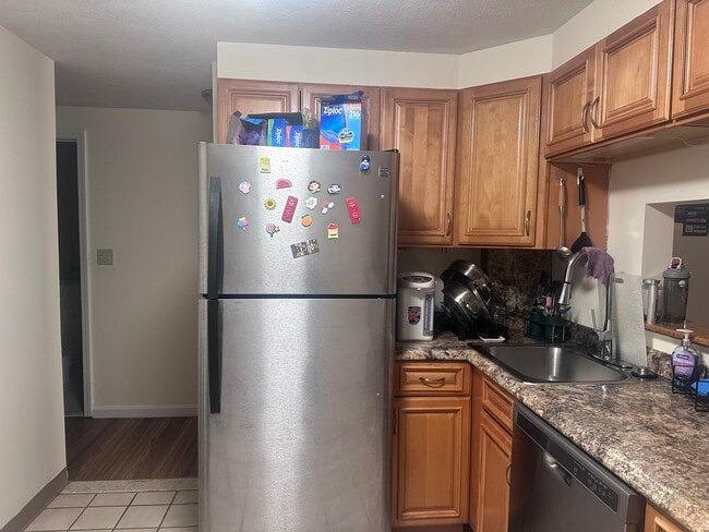 Building Photo - 1 Maude St