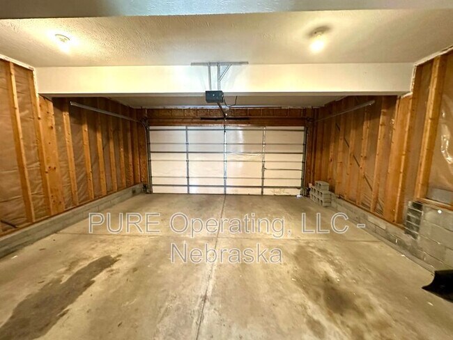 Building Photo - 1009 Bison Cir