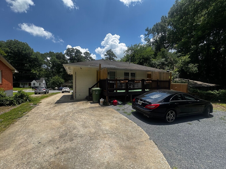 Building Photo - Room in Duplex on Polar Rock Pl SW