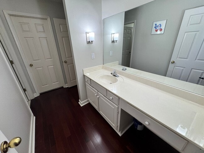 Building Photo - 3201 Lenox Rd NE