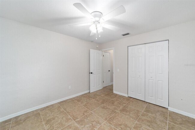 Building Photo - 1536 SE 12th St