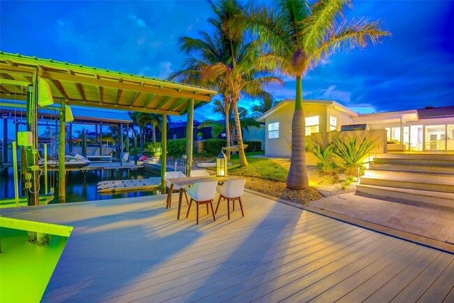 Building Photo - 807 Snug Island