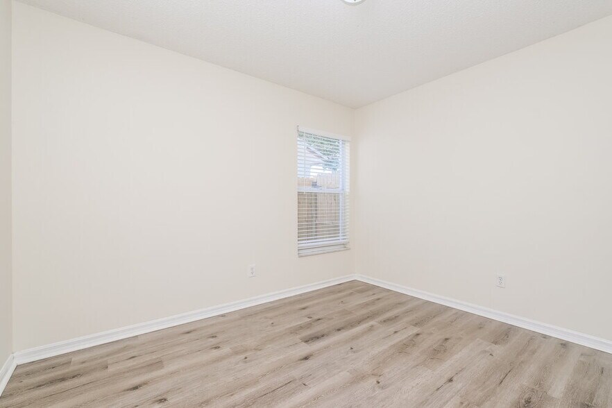 Building Photo - 10147 Cedar Dune Dr