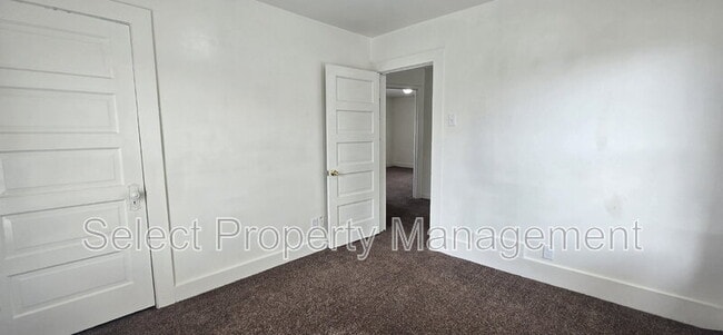 Building Photo - 1414 Oakland St