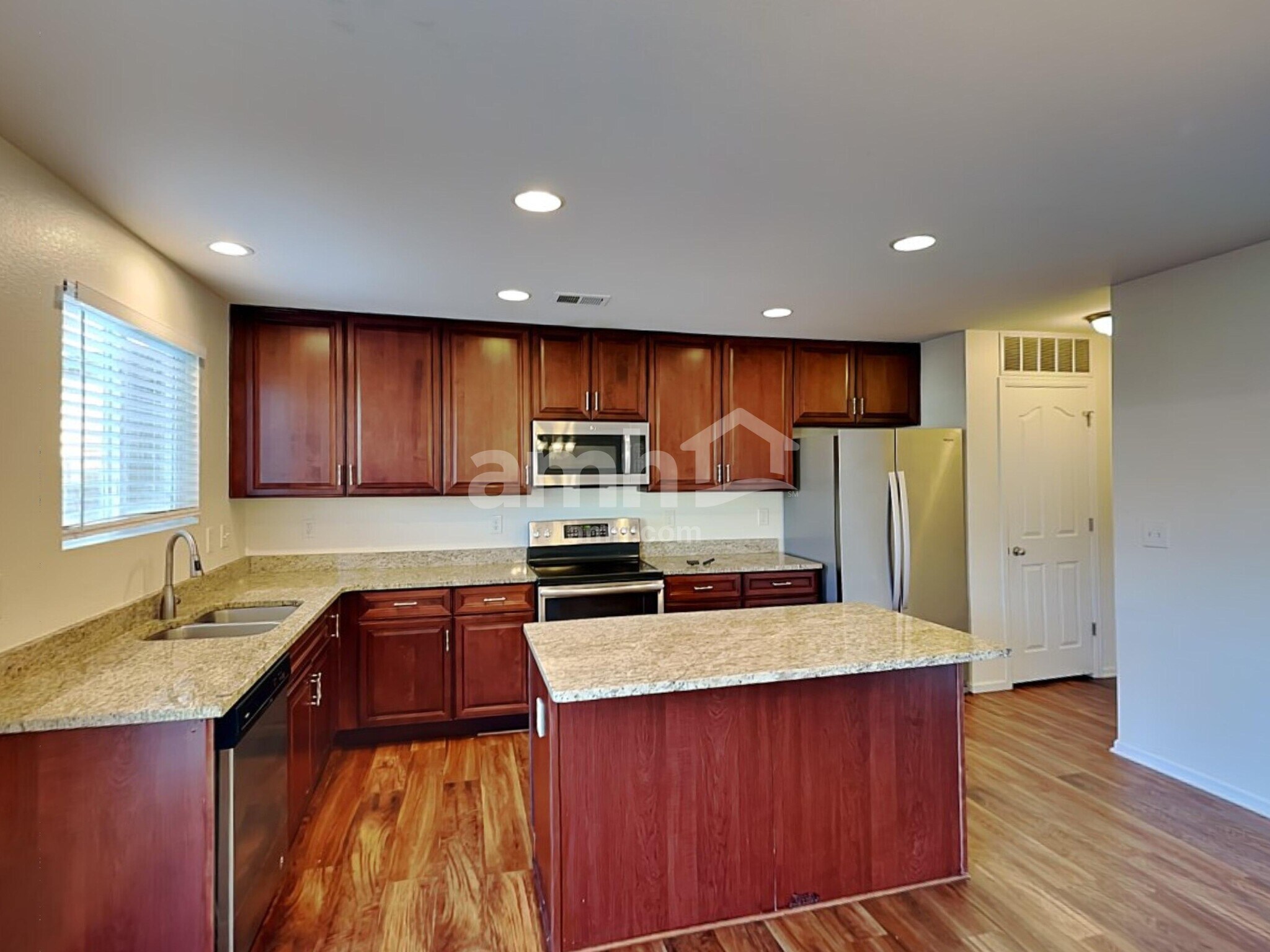 Building Photo - 5366 N Laredo St