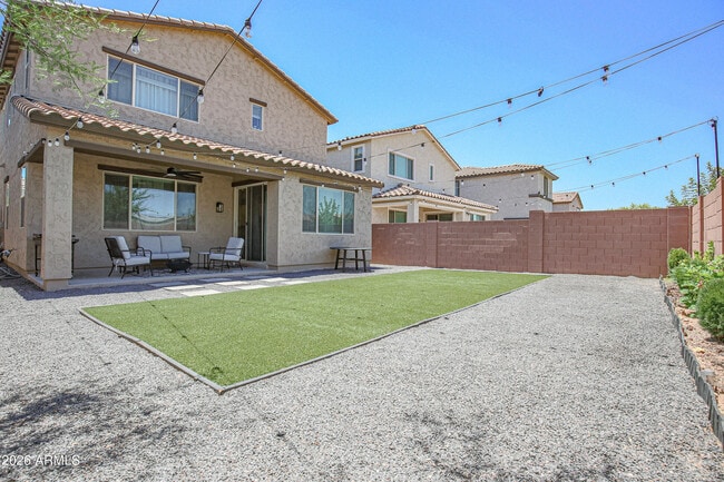 Building Photo - 8820 W Lamar Rd