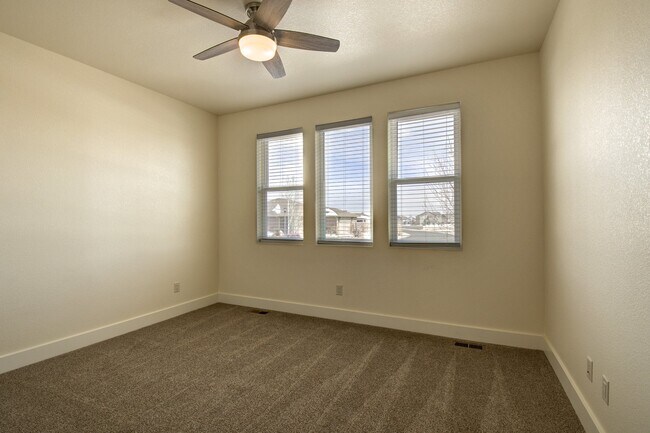 Building Photo - 7401 Turnbull Ct