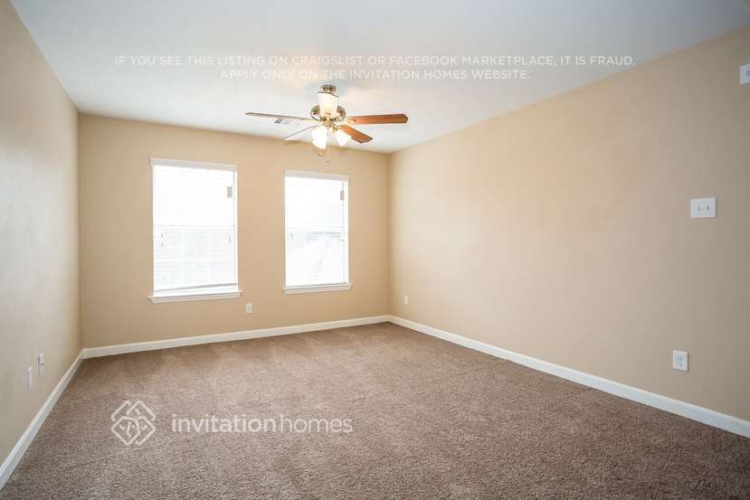 Building Photo - 2119 Autumn Cove Dr