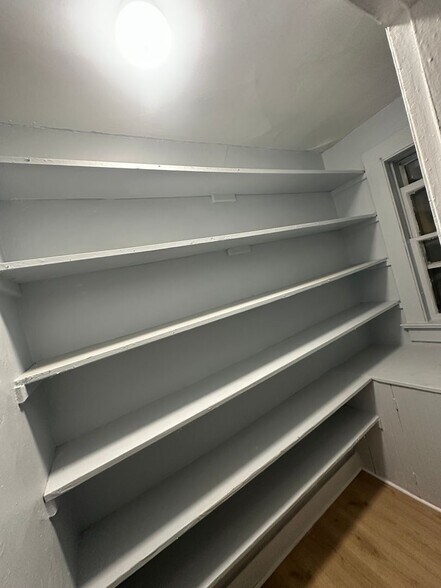 Building Photo - 63 Whitmore St