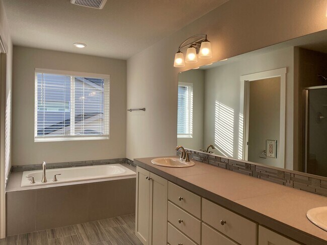 Building Photo - NEWER 4 Bed 2.5 Bath Home! Located near the Ridgefield Outdoor Recreation Center, equestrian faci...