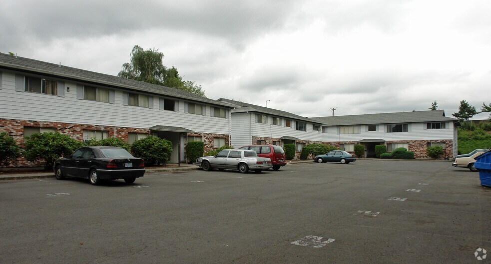 Primary Photo - Lu Don Apartments