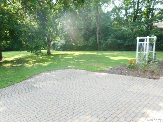 Building Photo - 7441 Jackson Park Dr