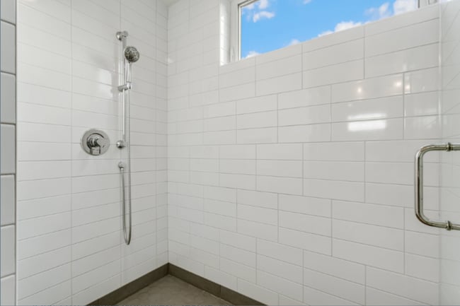 Building Photo - Modern 3 Bed Townhouse in Seattle | 2 Bath $3,800!!