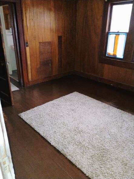 Building Photo - 524 S Kenwood Rd