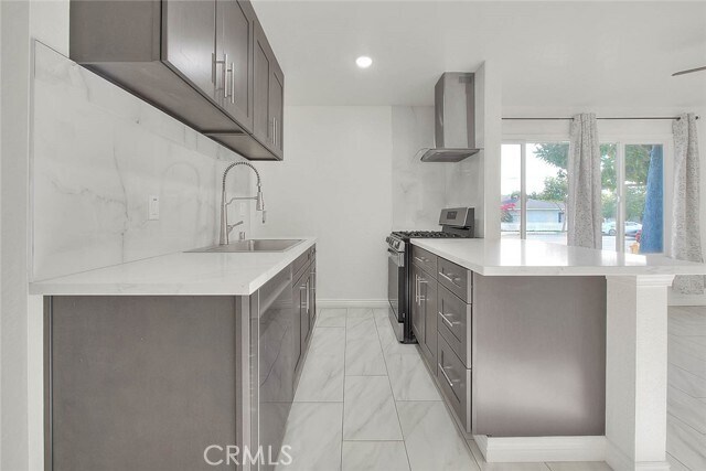Building Photo - 8585 Lampson Ave