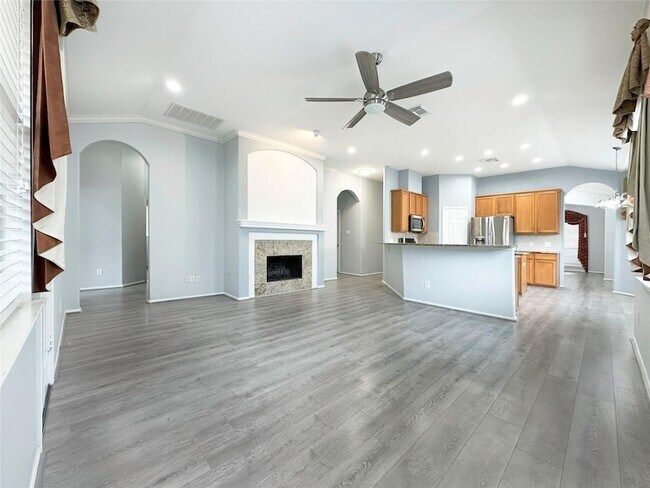 Building Photo - 2910 Lemmingham Dr
