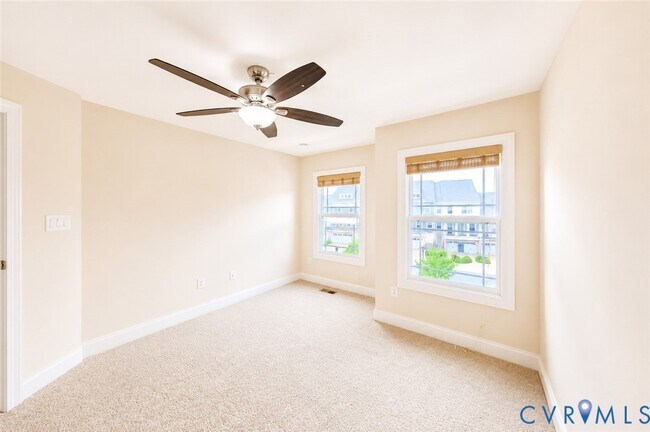 Building Photo - 5421 Hickory Ann Dr