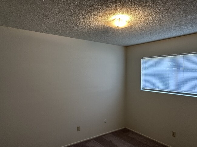 Building Photo - 5627 Passero Way