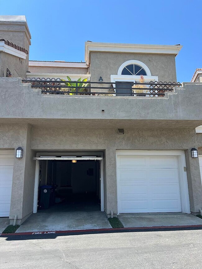 Building Photo - 25071 Camino Del Mar