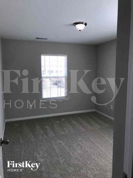 Building Photo - 10729 Sapphire Trail